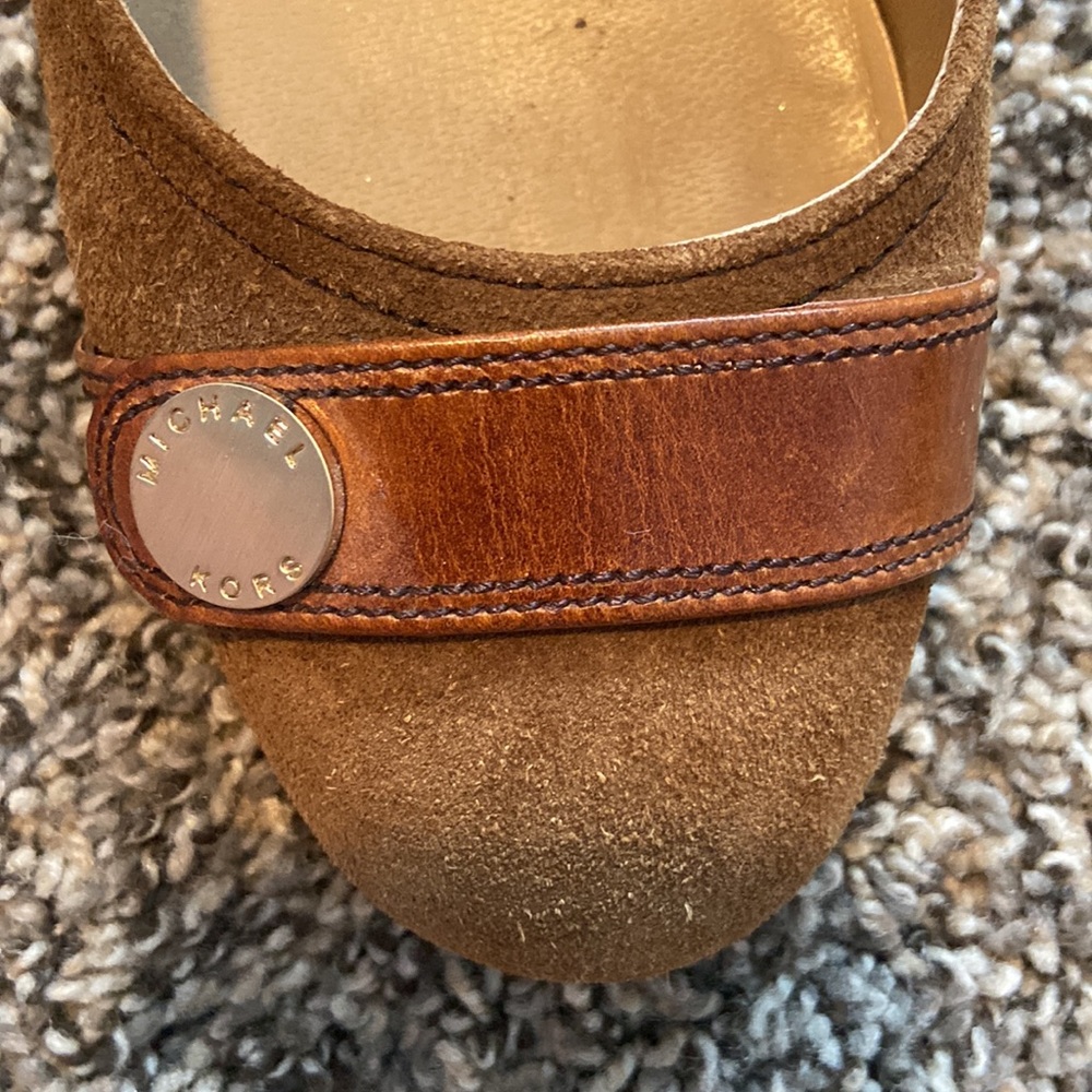 Michael Kors Suede Pumps - Picture 4 of 5